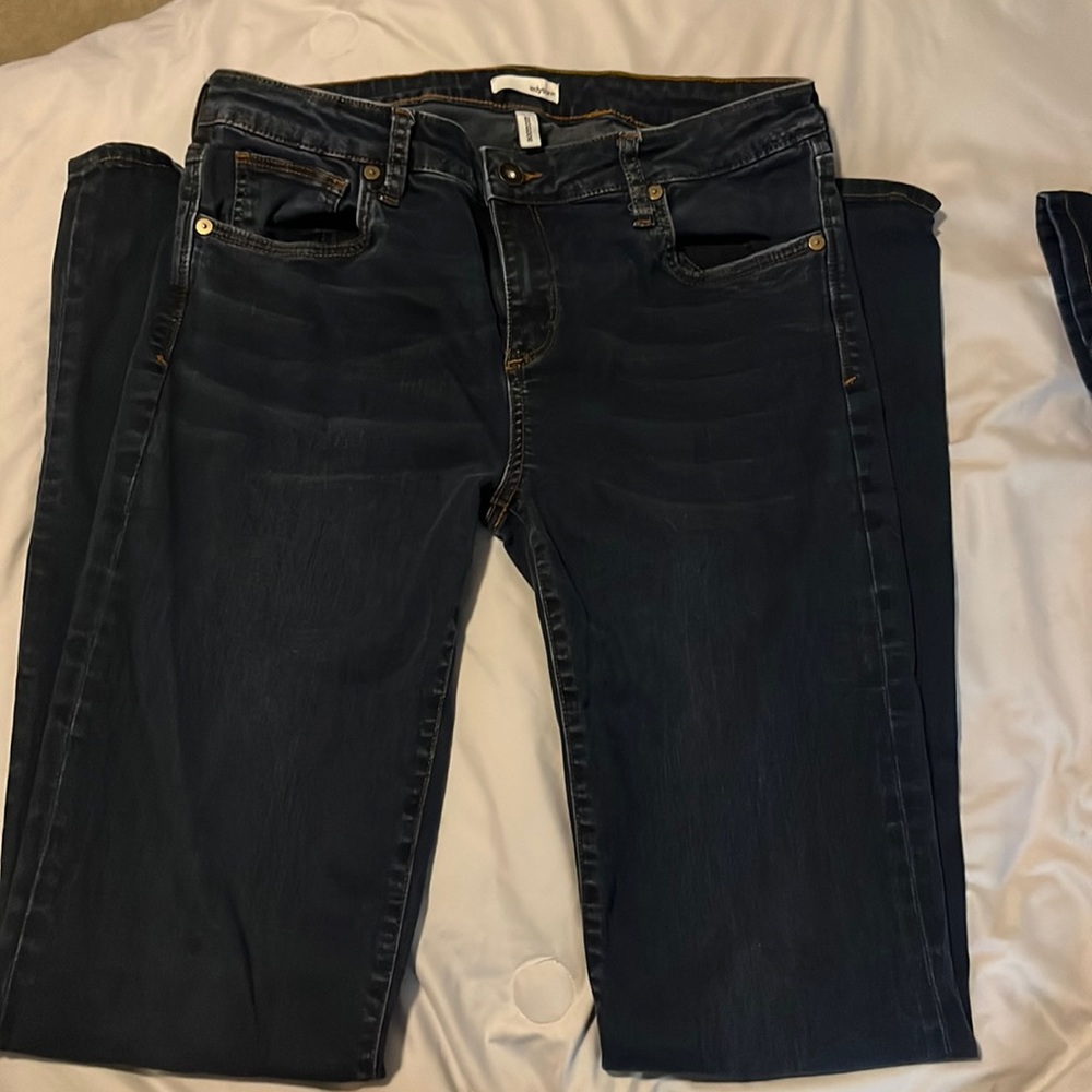 Luxury Brand!  These are size 31 EDYSON Bootcut Jeans.